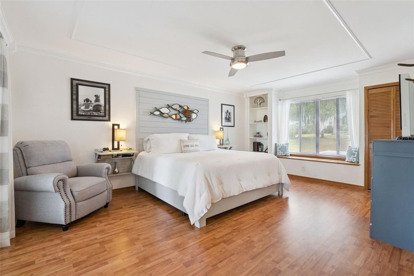 Experience the ultimate in lakefront living on the shores of - photo 21