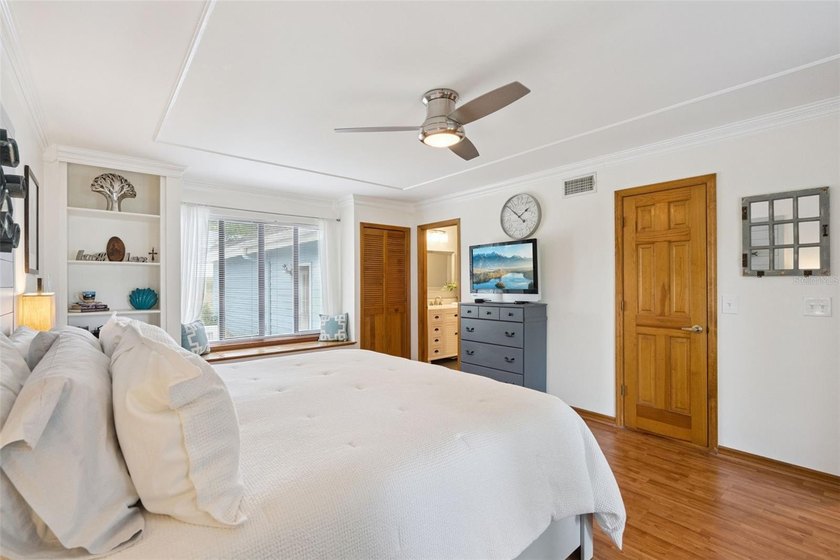 Experience the ultimate in lakefront living on the shores of - photo 24