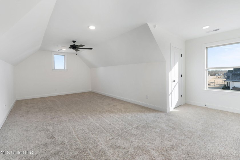Custom-Built, Luxury NEW Construction on a 3/4 Acre Lot with new - photo 36