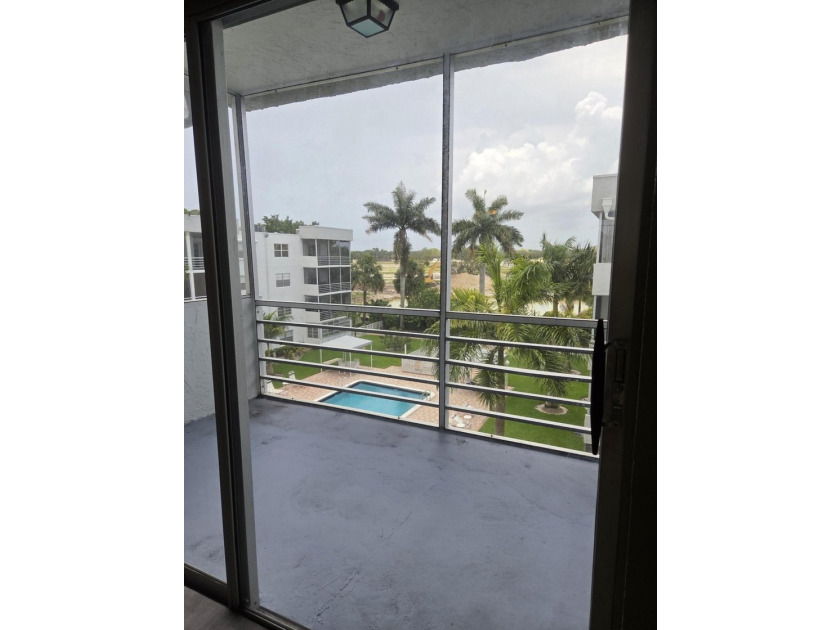PRICE, LOCATION &amp; STYLE! Beautifully updated 55+ 1/1 condo - photo 19