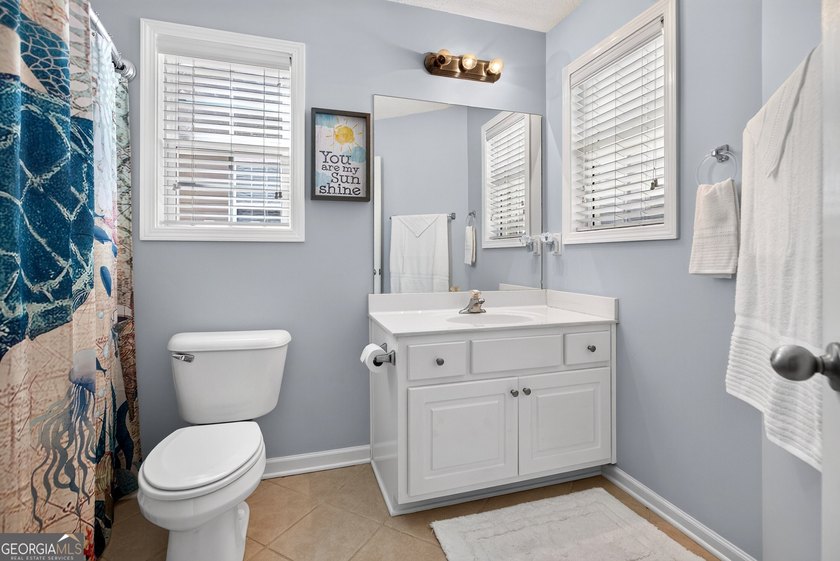 Welcome home to your own private resort in the highly sought - photo 28