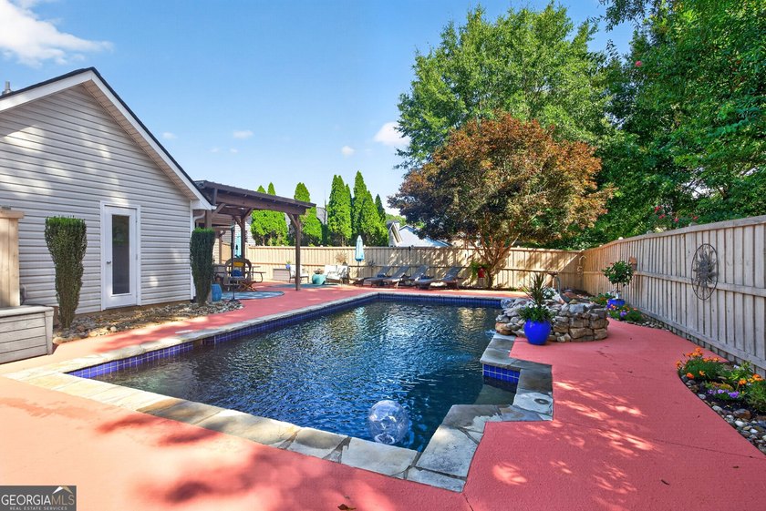 Welcome home to your own private resort in the highly sought - photo 31