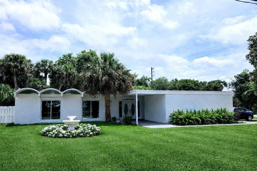 Welcome to this charming single-story residence in Orange - photo 36