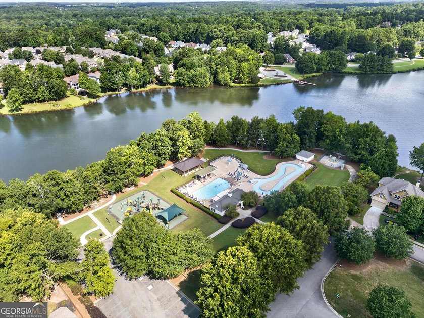 Welcome home to your own private resort in the highly sought - photo 44
