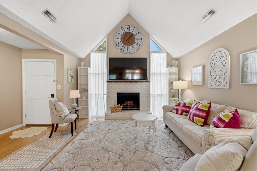 **Rare Coastal Retreat in The Avenues | 411 Sunset Trail | - photo 6