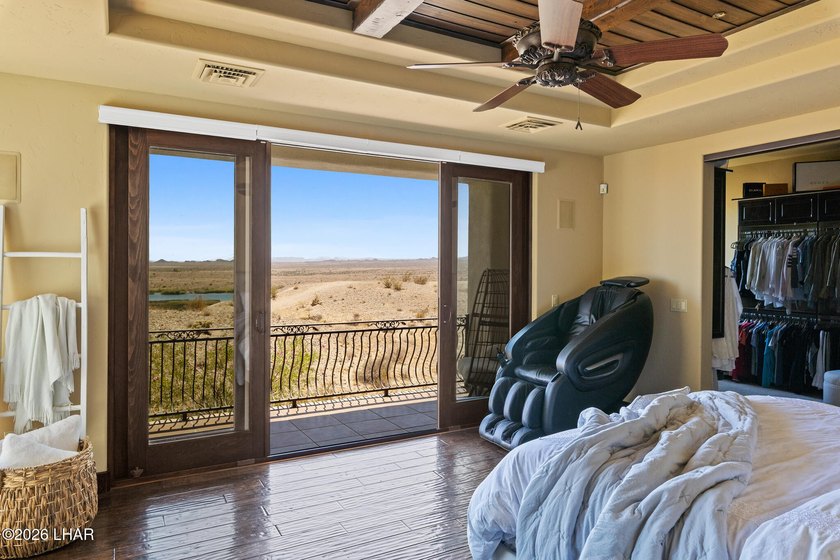 One of Lake Havasu's most coveted luxury estates is making its - photo 38