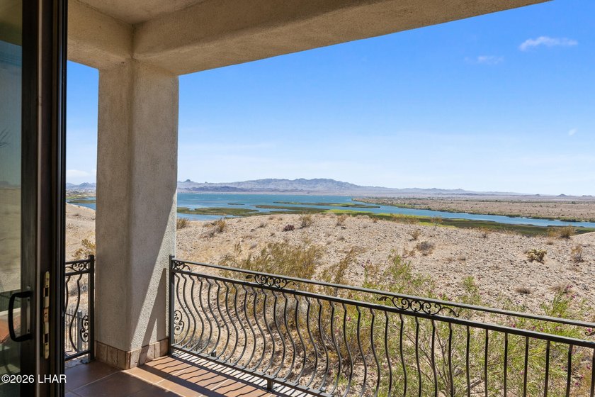 One of Lake Havasu's most coveted luxury estates is making its - photo 39