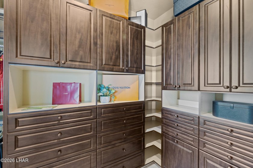 One of Lake Havasu's most coveted luxury estates is making its - photo 47