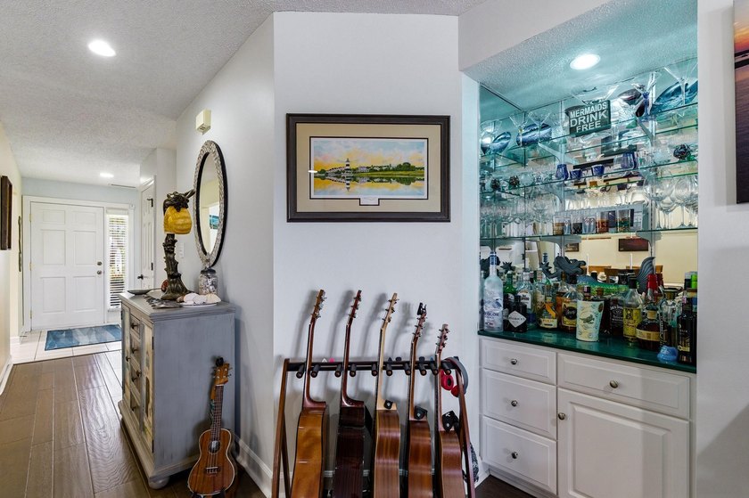 Welcome to waterfront living in the heart of Lightkeeper's - photo 6