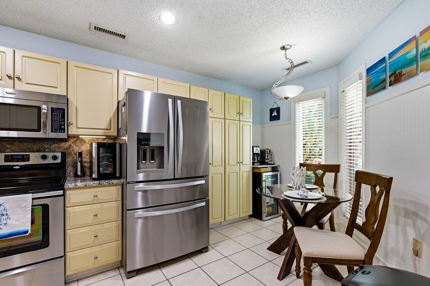 Welcome to waterfront living in the heart of Lightkeeper's - photo 9