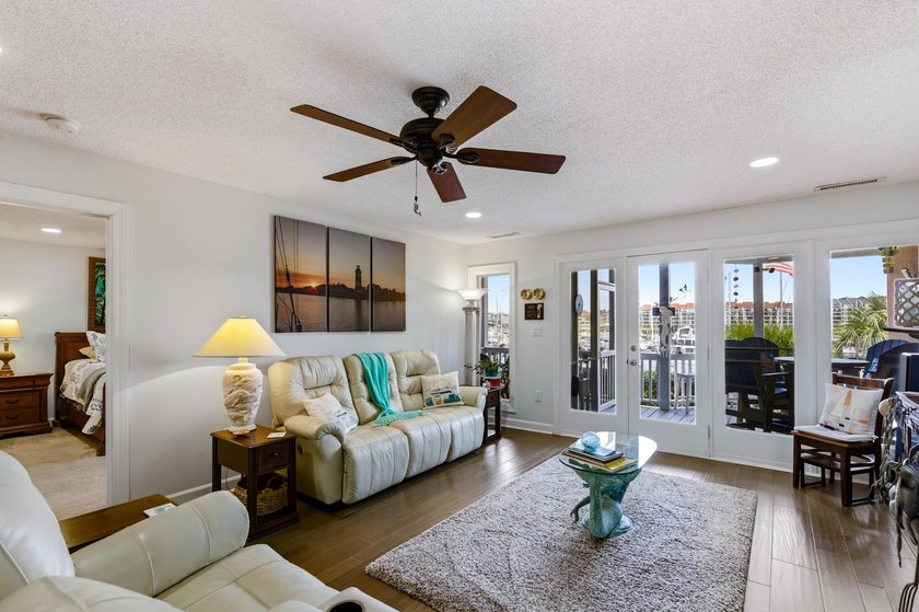 Welcome to waterfront living in the heart of Lightkeeper's - photo 10