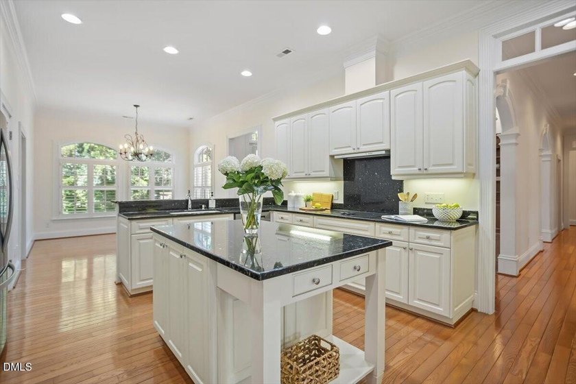 Rare opportunity to own this one-owner custom-built home in - photo 15
