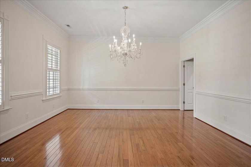 Rare opportunity to own this one-owner custom-built home in - photo 19