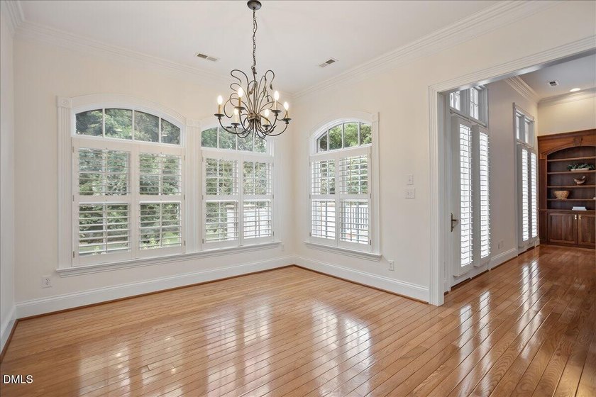 Rare opportunity to own this one-owner custom-built home in - photo 23