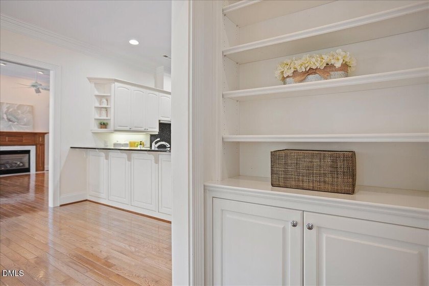 Rare opportunity to own this one-owner custom-built home in - photo 28