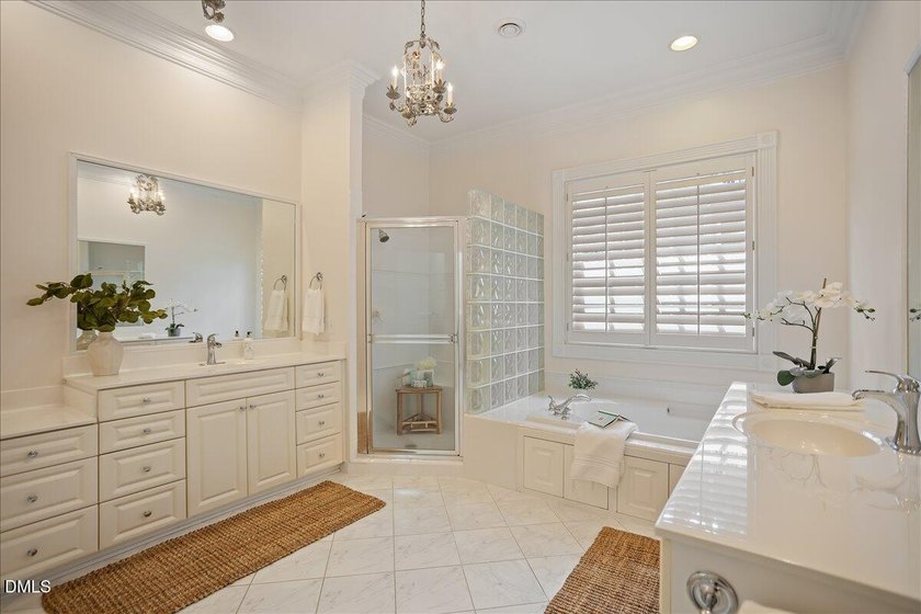 Rare opportunity to own this one-owner custom-built home in - photo 30