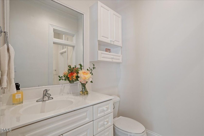 Rare opportunity to own this one-owner custom-built home in - photo 43
