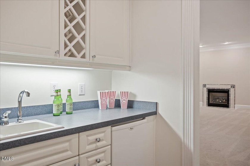 Rare opportunity to own this one-owner custom-built home in - photo 50