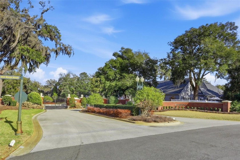 Perfect place to build your new home, great homesite. Gated - photo 5