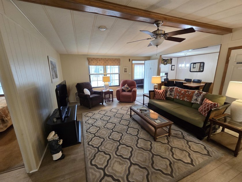 NEW LISTING ALERT. Very spacious 3 bedroom and 2 bath property - photo 12