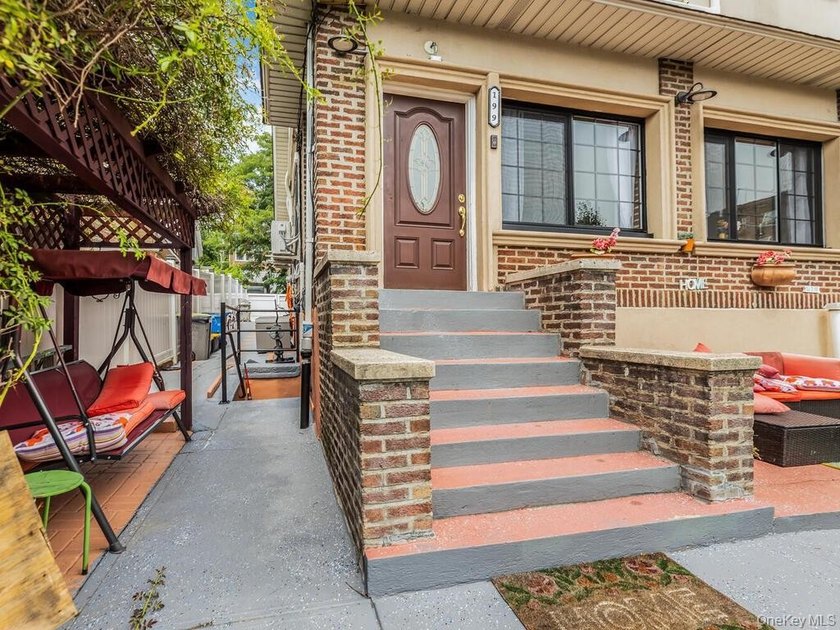 Welcome to 199 W 179th St in the Morris Heights section of The - photo 36