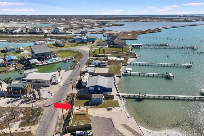 PREMIER BAYFRONT LOT - *PRICE IMPROVEMENT* - Wake up to endless - photo 11