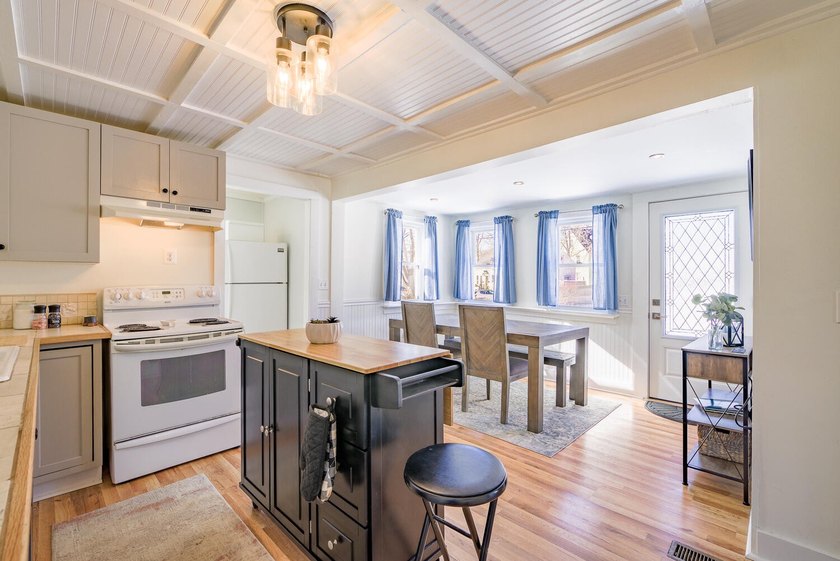 This is the one buyers are constantly searching for and rarely - photo 11