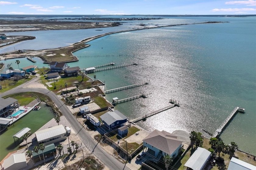 PREMIER BAYFRONT LOT - *PRICE IMPROVEMENT* - Wake up to endless - photo 13
