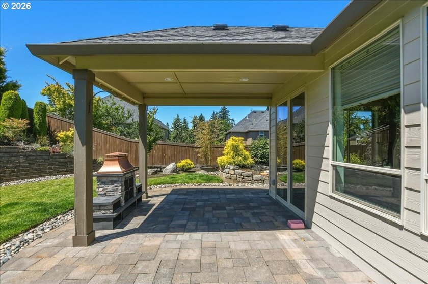 Beautifully appointed Pacific Lifestyle home featuring 3 - photo 20