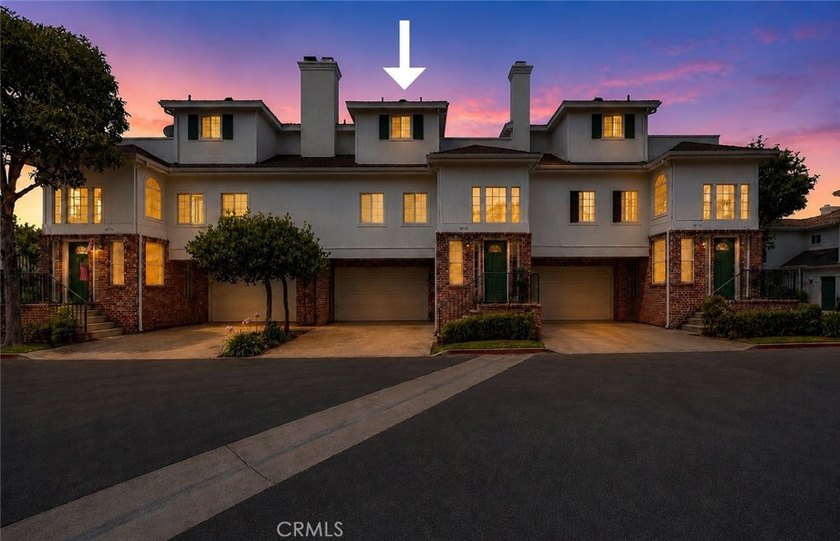 PRICED TO SELL NOW! Nestled on a quiet interior lot within - photo 3