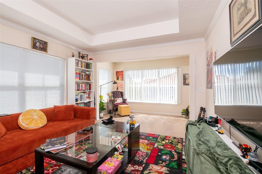 Welcome to this top-floor 1-bedroom, 1-bathroom condo in the - photo 8