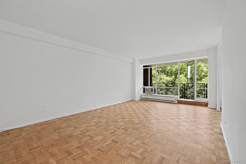 Exciting Exclusive 2 Bedroom, 2 Bathroom! Spectacular apartment - photo 6