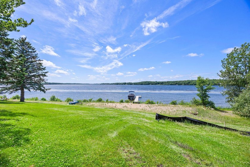 Experience lake life at its best on beautiful Sauk Lake! This - photo 29