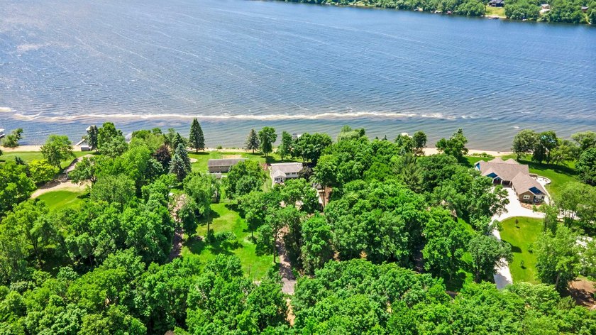 Experience lake life at its best on beautiful Sauk Lake! This - photo 33