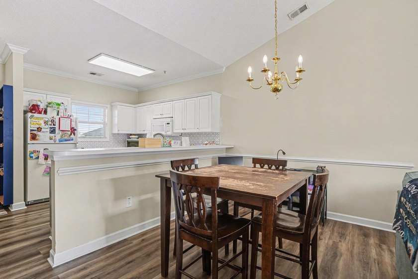 Welcome to your beautiful 2 bedroom, 2 bath spacious condo - photo 6