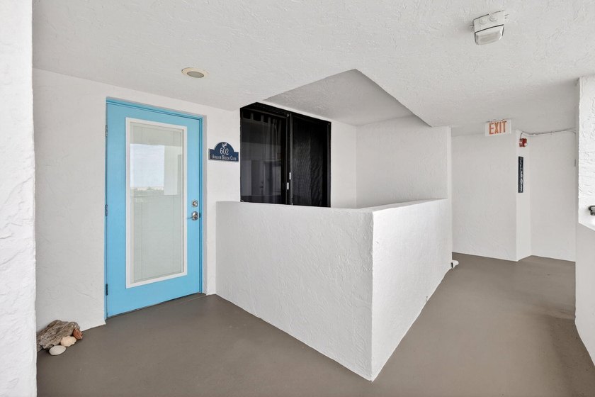 DIRECT OCEAN VIEWS! Stunning turquoise ocean views from this 6th - photo 9
