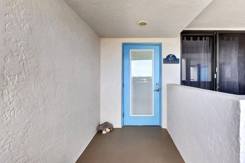 DIRECT OCEAN VIEWS! Stunning turquoise ocean views from this 6th - photo 10