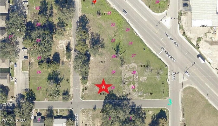 Corner Lot in a convenient location near Biloxi Back Bay - photo 4