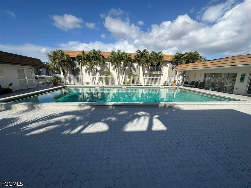 PERFECT FOR INVESTORS CASH ONLY--- Very comfortable 1 Bed / 1 - photo 22