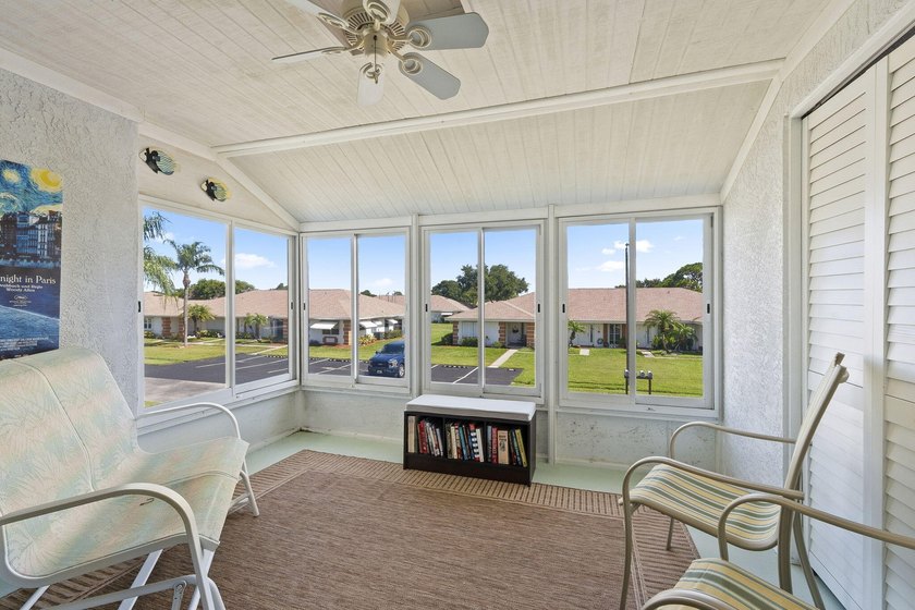 Beautiful second floor end unit located in the guard gated High - photo 21