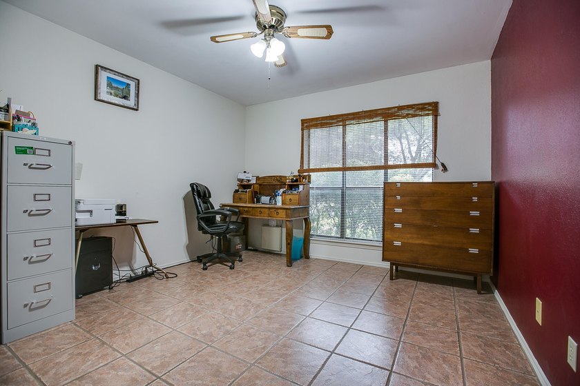 WOW!!! Spacious 4BR/2BA home located on a beautiful tree lined - photo 26