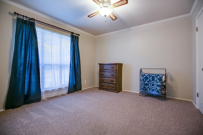 WOW!!! Spacious 4BR/2BA home located on a beautiful tree lined - photo 27