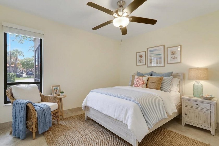 Welcome home to the tranquil community of Dunbar Woods, nestled - photo 31