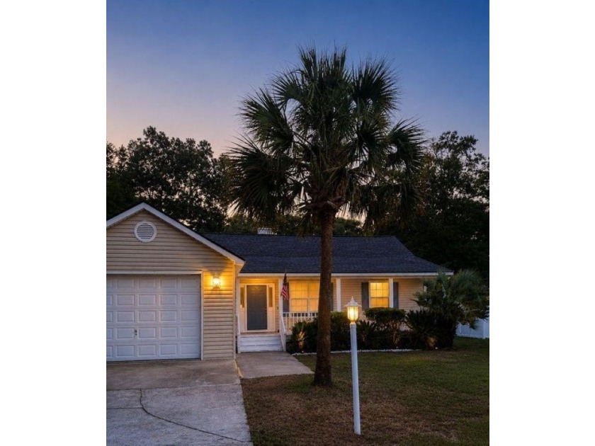Prime Pawleys Island Location for Coastal Living! Longing to - photo 2