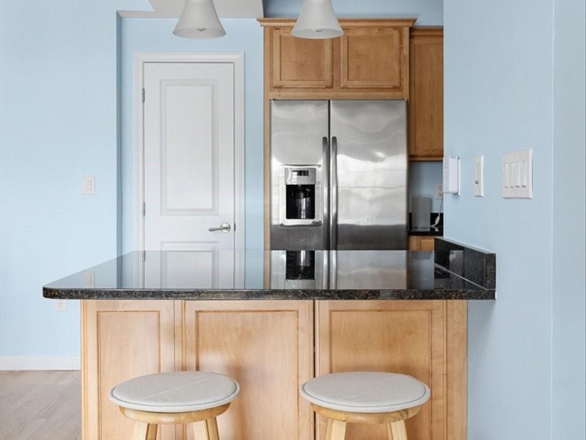 Carefree Luxury Living Just Minutes from the Beach! If you're - photo 5