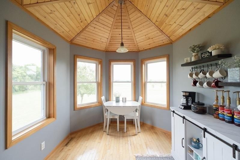 Rare opportunity to own a one-of-a-kind property with frontage - photo 15