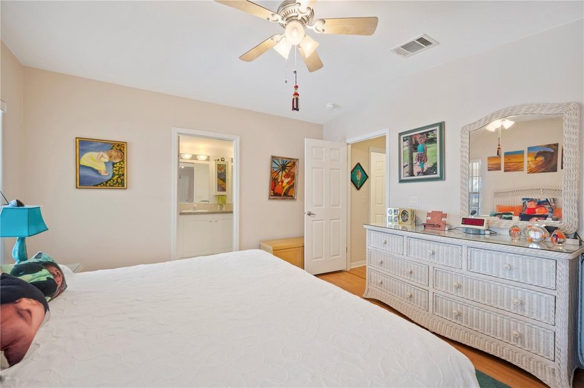 THIS HOME QUALIFIES FOR 100% FINANCING (No PMI and No Income - photo 17