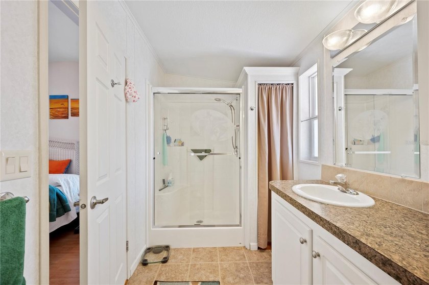 THIS HOME QUALIFIES FOR 100% FINANCING (No PMI and No Income - photo 19