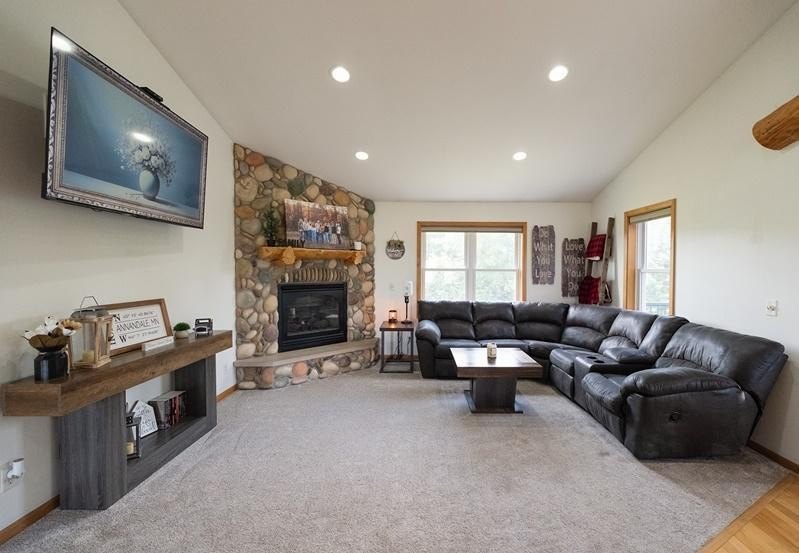 Rare opportunity to own a one-of-a-kind property with frontage - photo 19