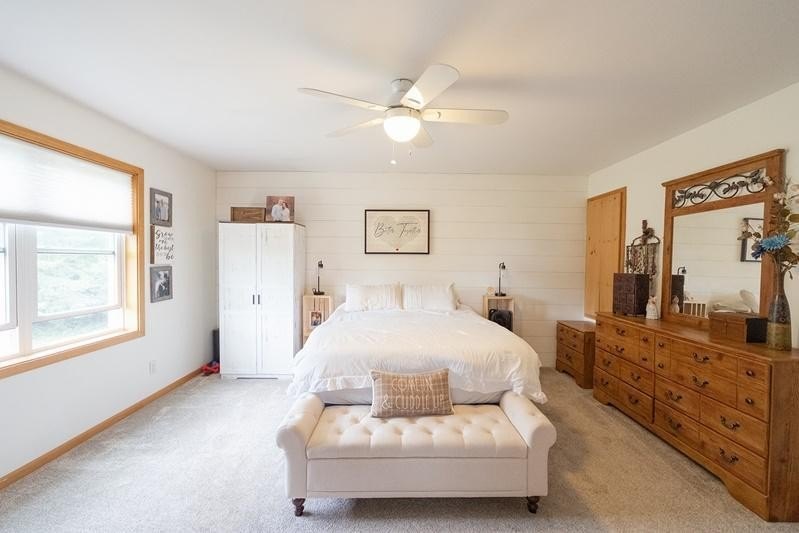Rare opportunity to own a one-of-a-kind property with frontage - photo 21